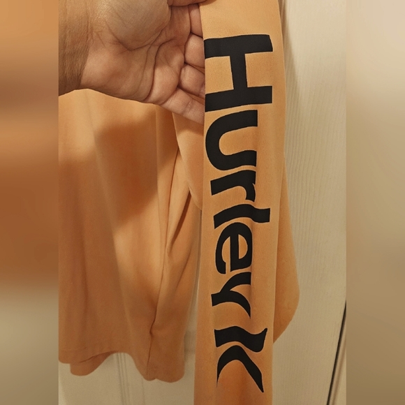 Men's Hurley Top - Picture 5 of 5